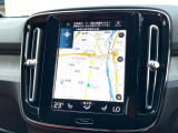 【9インチタッチスクリーン純正HDDナビ】「Apple Car Play」「Android Auto」対応のボルボ先進ナビゲーション「SENSUS」。最新地図データへ無料更新してお渡しします。