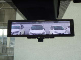 スマートルームミラー☆車体の後ろに取り付けたカメラで後方の様子を写し、その画像を提供します!