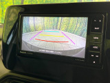 【バックカメラ】駐車時に後方がリアルタイム映像で確認できます。大型商業施設や立体駐車場での駐車時や、夜間のバック時に大活躍!運転スキルに関わらず、今や必須となった装備のひとつです!