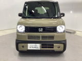 このフロントマスクは個性もいっぱい 人気の車です。