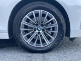 BMW正規認定中古車はもちろん、全国各地のBMW正規ディーラーにて点検修理・保証対応が可能!遠方のお客様やご転勤の多い方にも、安心してお乗り頂けます。
