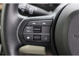 運転中でもスマートフォン接続でハンズフリー通話も可能です