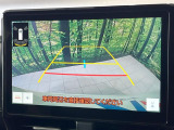 【バックカメラ】駐車時に後方がリアルタイム映像で確認できます。大型商業施設や立体駐車場での駐車時や、夜間のバック時に大活躍!運転スキルに関わらず、今や必須となった装備のひとつです!