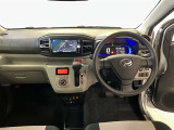 見通しのよいすっきりとした視界で、誰でも運転しやすいです。運転のしやすさは疲れにくさにも繋がりますよ♪