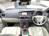 V40  D4 インスクリプション
