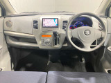 運転席からの視界が左右に広く隅々まではっきりと見渡せます。車の前端も把握しやすく安心して運転できます!
