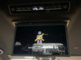 【フリップダウンモニター】大画面モニターで後席でもエンタメをお楽しみいただけます。小さなお子様にも大人気の装備です♪