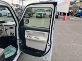おクルマをご購入の機会に、自動車保険を見直してみませんか?