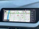 ●純正ナビ:一体感のあるナビは、高級感ある車内を演出してくれます。オーディオ機能も充実しておりますので、運転もより楽しめます♪