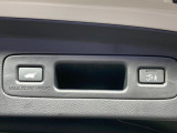 【パワーバックドア】スマートキーや運転席のボタンを押すだけでリアゲートが自動で開閉します!荷物を持っている時や、高い位置にあるバックドアを閉める際に便利な機能です♪