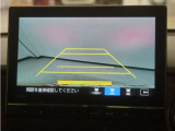 バックカメラ搭載です!車庫入れが苦手な人はもちろん、車両感覚に自信がある人にもお勧めです!見えない箇所が見えるようになるので、低い障害物や隠れてしまっている子供の存在等にも気付く事が出来ます。