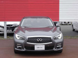 卓越した走行性能と環境性能を両立したハイブリッドシステムと4WD。V6 3.5L  DOHCエンジン+高性能モーター+リチウムイオンバッテリー。モーターがエンジンをアシストして胸のすく加速性能を体感できます。