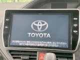 【10インチナビ】高級感とインパクトのある大画面ナビを装備。各種オーディオ操作はもちろん、スマホ連携もできる利便性の高いナビです♪
