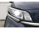 省電力で明るく遠くまで照らしてくれるLEDヘッドライトは夜間走行の安心感を高めます