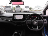 運転席周りの視界もよくハンドルも軽い取り回しなのですごく運転がしやすい車です。