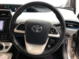 ハンドルは車を運転する上で、ずっと握っている重要なパーツです。手にフィットする物がいいですよね♪