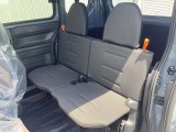 後席シート