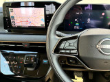 ハンドル周りには車両状態の確認やナビ操作が可能なステアリングスイッチを完備♪