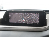 マツダコネクトの8.8インチワイドセンターディスプレイです。『Android Auto』『Apple CarPlay』や独自のコネクテッドサービスに対応したインターフェイスシステムです。