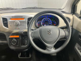 【運転席・助手席】スッキリとしたハンドル周りで使い勝手がいいです★