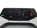 トップマウントメーター・7インチディスプレイに先進的で機能LEDインジケーターでスマートでコックピット感を演出