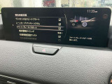 スマートブレーキサポートは中/高速走行時に前方車を検知し、警告ゃブレーキを制御することで、衝突時の被害軽減や衝突の回避をサポートします。