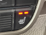 【シートヒーター】寒い日に重宝するシートヒーター!エアコンより早く温まってくれるので寒がりの人も安心ですね♪エアコンの温風は乾燥するから苦手、という方にもをおすすめです。
