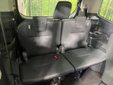 3列目シートはもちろん状態良好☆大人でもゆったりと座って頂けますので、大人数でのお出かけもラクラクです♪ご家族で、気の知れた仲間で、ドライブに行くのが楽しみですね♪