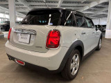 MINI自動車保険をご存知でしょか?万が一の事故の際、当社とMINI保険を引受している国内大手損保会社と連携して迅速に対応いたします。長期保険もお取り扱いしております。是非お話させてください。