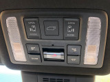 【両側スライドドア】駐車場で隣の車との間隔が狭く乗りにくい時、スライドドアなら安心!ドアオープン時も幅を取らず、開口部が広いので乗り降りがとっても簡単です。大きな荷物の出し入れも後席から可能♪