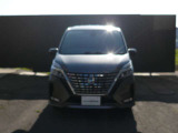 ☆こちらの商品は査定協会公認の検査員が確かな基準で検査した「日産認定中古車」です。走行距離無制限の1年間無料保証付きですのでご購入後も安心してドライブをお楽しめ頂ける商品です☆