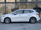 また、BMW正規認定中古車は、エマージェンシーサービスが自動付帯。24時間365日、皆様のカーライフをサポート致します。確かな安心のうえで、「駆けぬける歓び」をご堪能ください。