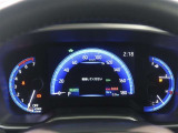 とっても見やすいメーターです。夜間時はラグジュアリーな気分にさせてくれる照明が魅力ですので、夜のドライブも楽しみになりますよ♪