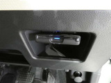 ETC車載器付きです。高速道路の料金所もスムーズに通過できます。