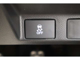 VSA(Vehicle Stability Assist)が装備!!VSAはコーナリング時の横滑りを抑制する機能と車両の急激な挙動変化を抑える機能で、安定した走行を実現していいます!!