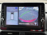 駐停車には便利なアラウンドビューモニター搭載。サイドモニターの切り替えも可能です。