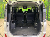 普段のお買い物や通勤、送迎等に十分な荷室スペースを確保しております。セカンドシートを倒すと、大きな荷物の積載も可能です♪