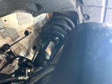 お車を安心してお乗りいただく為には、足回りの定期点検が欠かせません。サービスサポート(有償保証)では無料点検もご提供しており、安心のカーライフをお過ごしいただけるサポート体制が整っています。