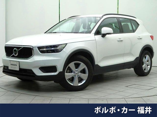 XC40 B4 