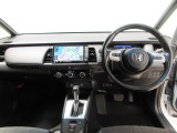 Honda車が初めての方にも扱いやすく分かりやすいインパネ周りと各種スイッチ類です。