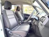 運転席シート廻りは使用感も少なく、良好な状態となっています。前オーナー様が丁寧に使っていたことがよくわかりますね。