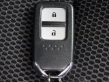 ★スマートキー★ キーを携帯しているだけでカギの開け閉めからエンジン始動までできるスマートキー!キーを取り出す必要がないので楽チンです☆