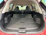 後席を格納すると、これだけの広さが!シーンに合わせたシートアレンジで、大きな荷物も積むことが出来ます♪