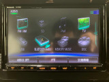 【8インチナビ】TV CD/DVD再生やBluetoothオーディオなど多彩なメディアに対応したメモリーナビを装備しています。