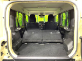 普段のお買い物や通勤、送迎等に十分な荷室スペースを確保しております。セカンドシートを倒すと、大きな荷物の積載も可能です♪