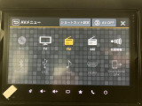 【9インチナビ】TV CD/DVD再生やBluetoothオーディオなど多彩なメディアに対応したメモリーナビを装備しています。
