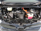 見えないところまで徹底洗浄!中古車をキレイで気持ちよくお乗りいただけるよう、内外装ともにしっかり「まるごとクリーニング」♪エンジンルームも施工済!