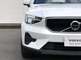 北欧流のラグジュアリーを体現したXC40。伝統的なスカンジナビアン・デザインを継承しながら、躍動感にあふれ優雅な雰囲気を身にまとう、新しい潮流を具現化したスタイリングです。