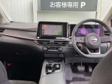 インパネ周りは、このように機能的にまとまっています。もちろん室内はクリーニング済みでキレイです!