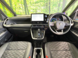 ヴォクシー 1.8 ハイブリッド S-Z 